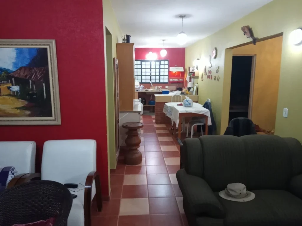 Chácara à Venda em Ibiúna SP com 2 Suítes e Terreno de 1.100 m² no Campo Verde