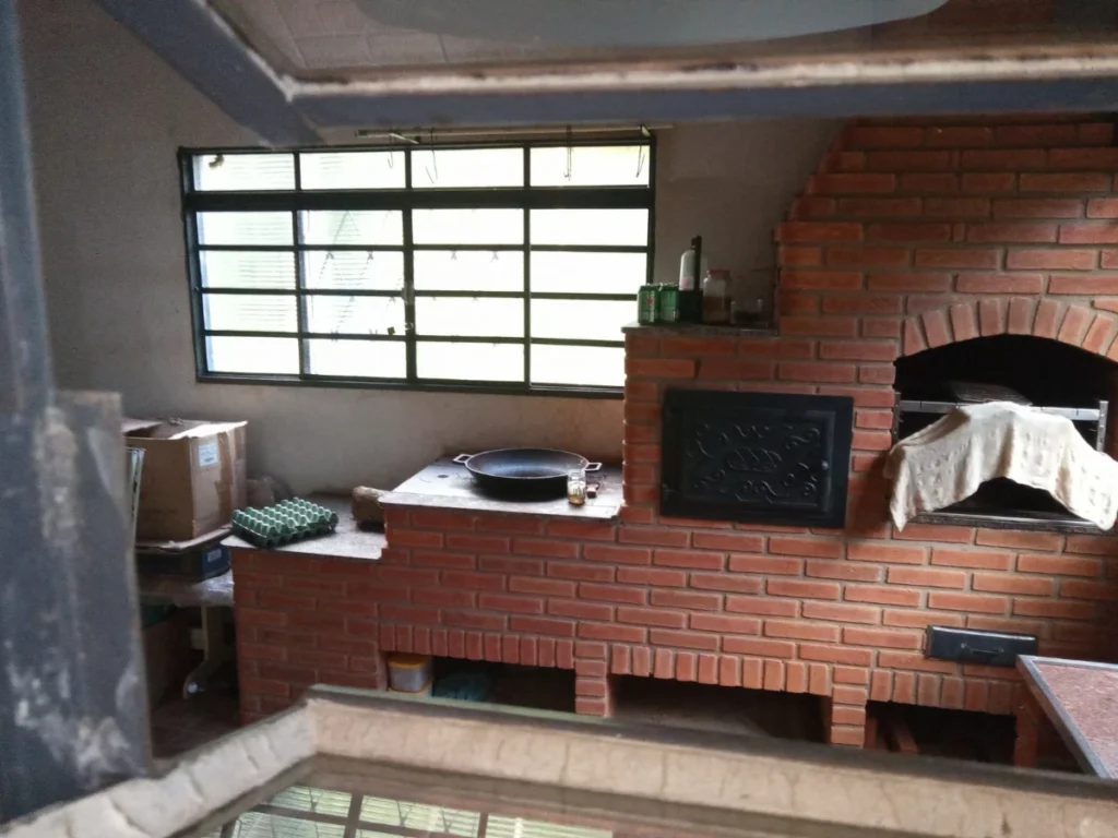 Chácara à Venda em Ibiúna SP com 2 Suítes e Terreno de 1.100 m² no Campo Verde