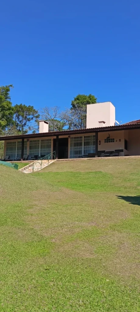 Chácara em Condomínio fechado – 3.000 m² com 4 Dormitórios, Piscina e Área Gourmet