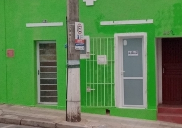 Oportunidade no Centro de Ibiúna – Casa Residencial e 2 Salas Comerciais