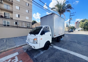 Hyundai HR 2010 – Caminhão / Baú, Excelente Estado, Sorocaba, SP
